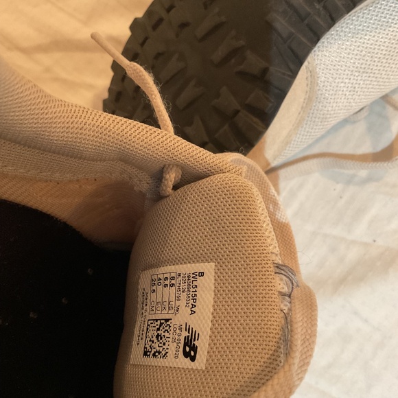 New balance shoes 8.5 - Picture 9 of 9